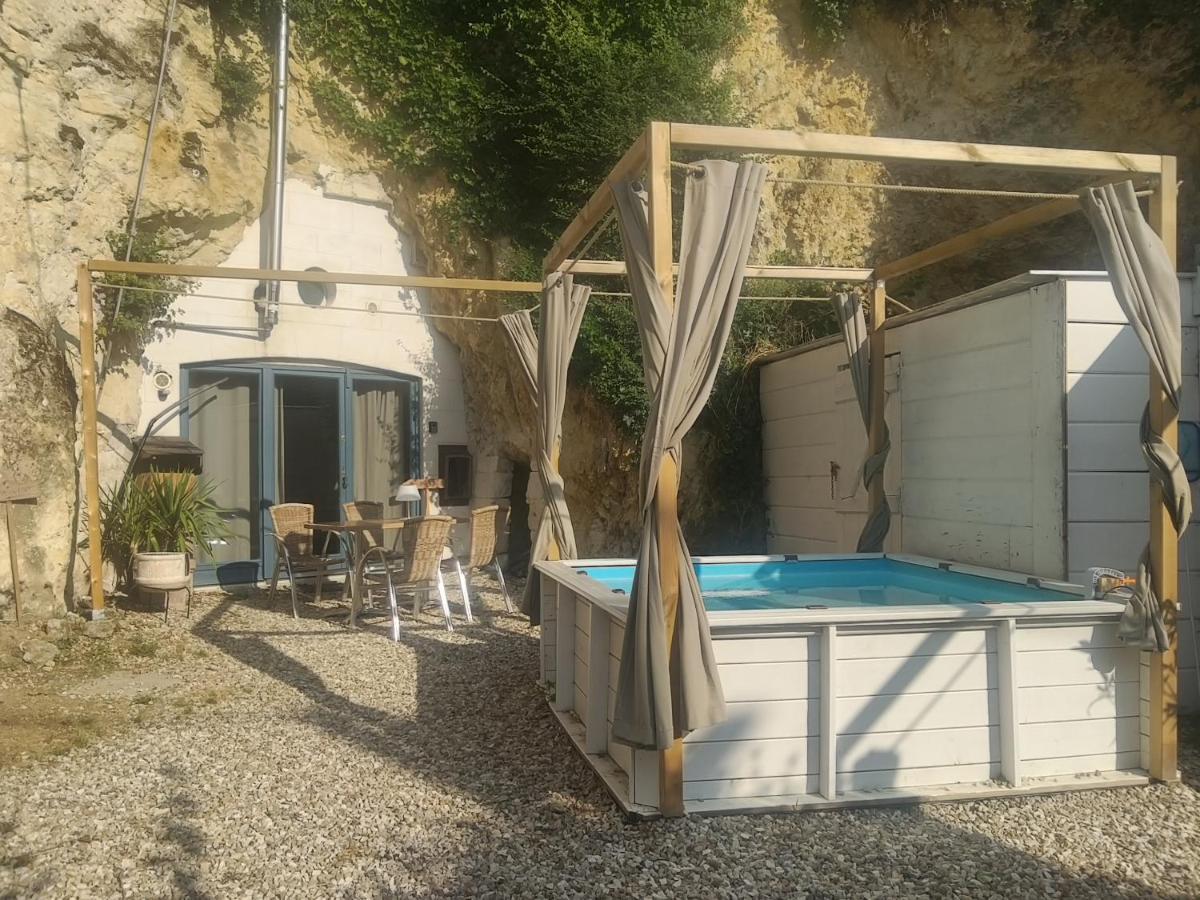 Le Cavernacle 蒙特里夏尔 外观 照片