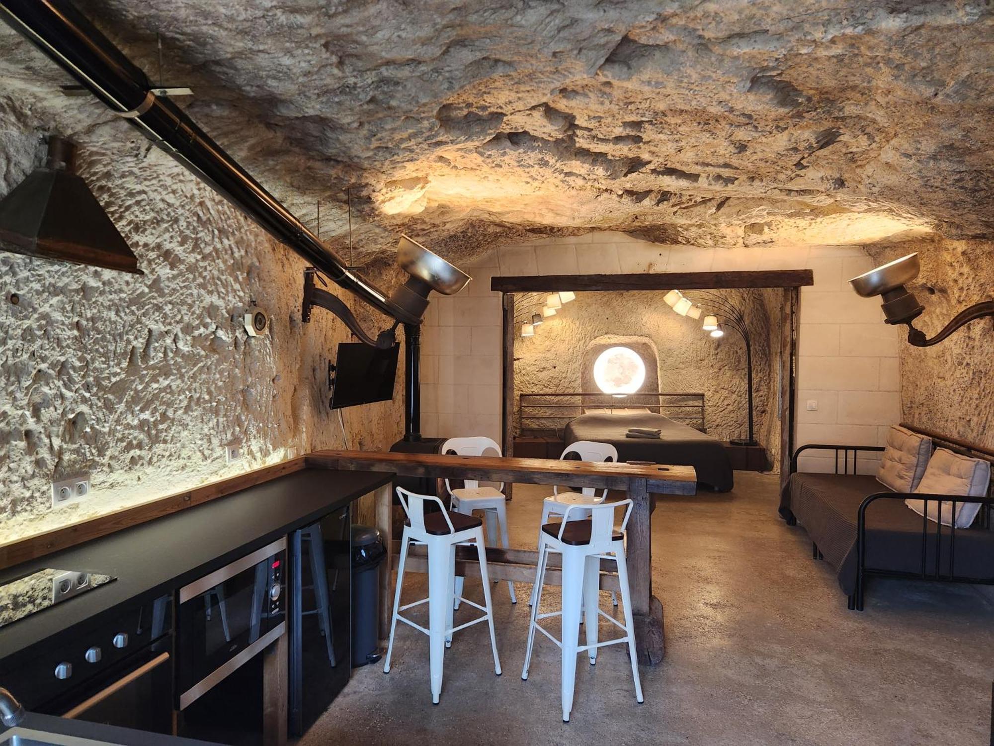 Le Cavernacle 蒙特里夏尔 外观 照片